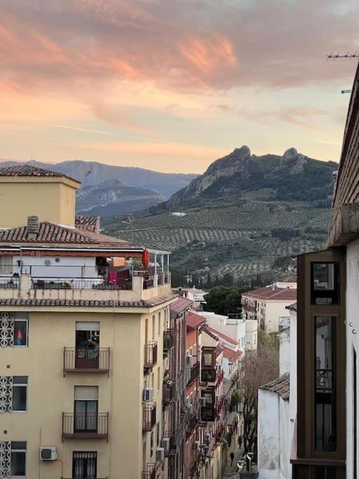 La Villa De Jaen - Catedral Eksteriør billede